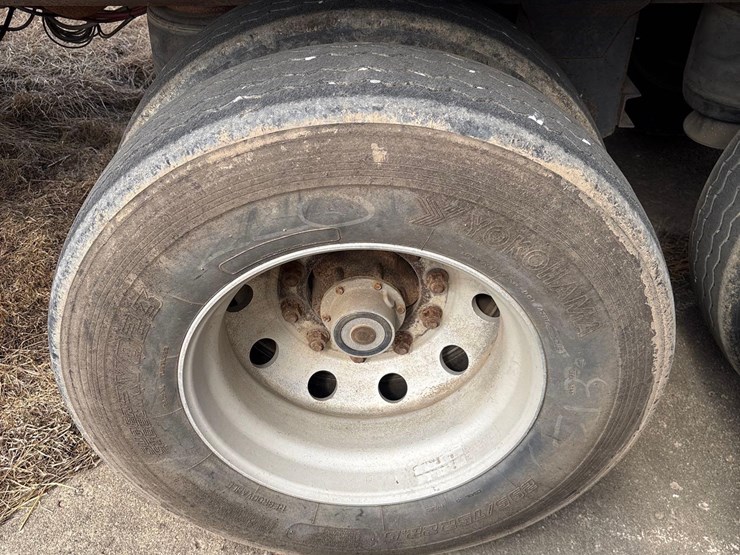 2014-wilson-grain-trailer-image-40