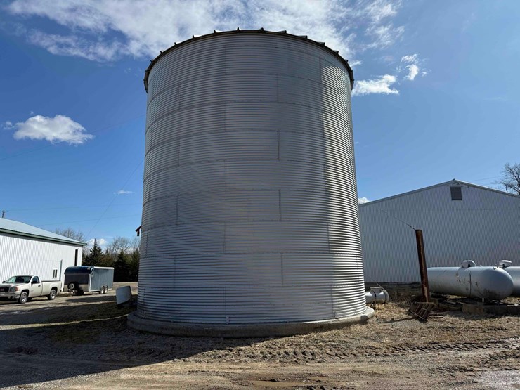 10,000-bushel-grain-bin-image-2