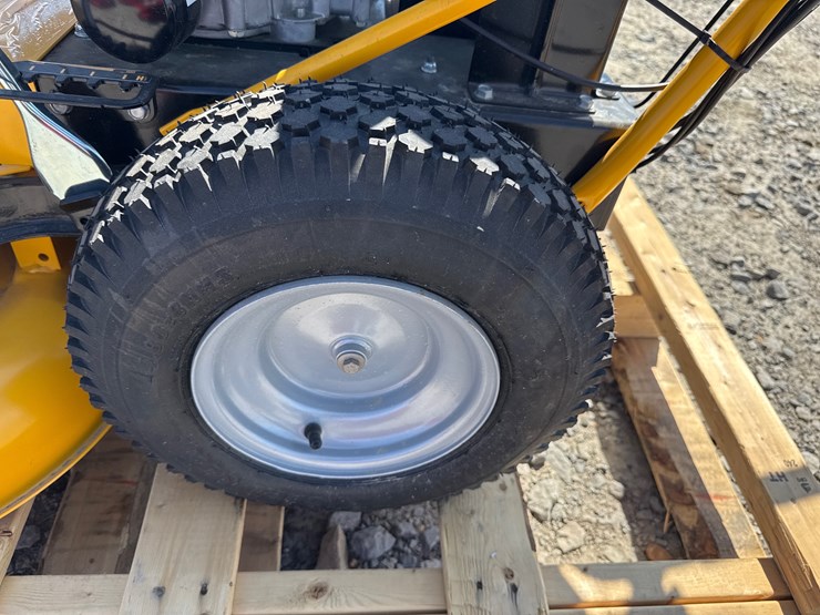 #33-•-unused-dewalt-dw33-33"-walk-behind-zero-turn-mower-12ae764b038-inv#-41235-image-7