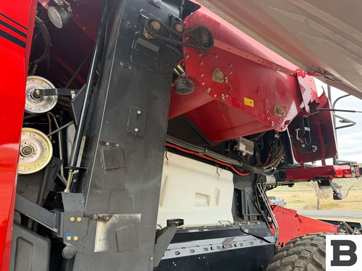 2020-case-ih-8250-image-83