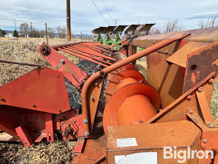 international-810-image-19