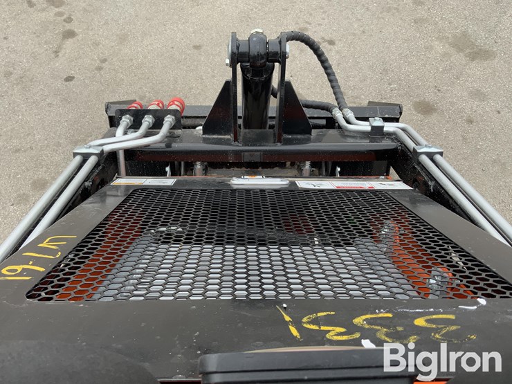 2025-massey-ferguson-730-image-19