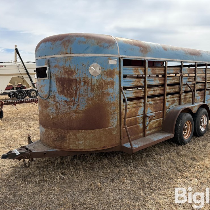 16' T/A Livestock Trailer