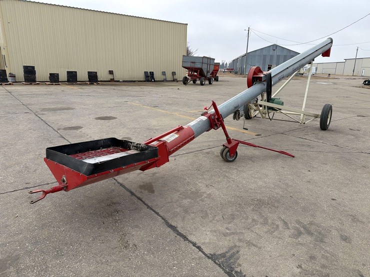 buhler-farm-king-1034-image-1