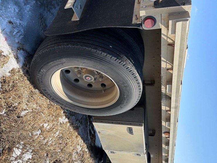 2003-chaparrel-102”-x-48ft-semi-flatbed-trailer-image-31