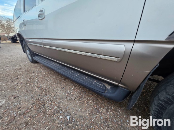 2002-chevrolet-1500-image-11