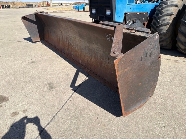 1990-versatile-946-image-19