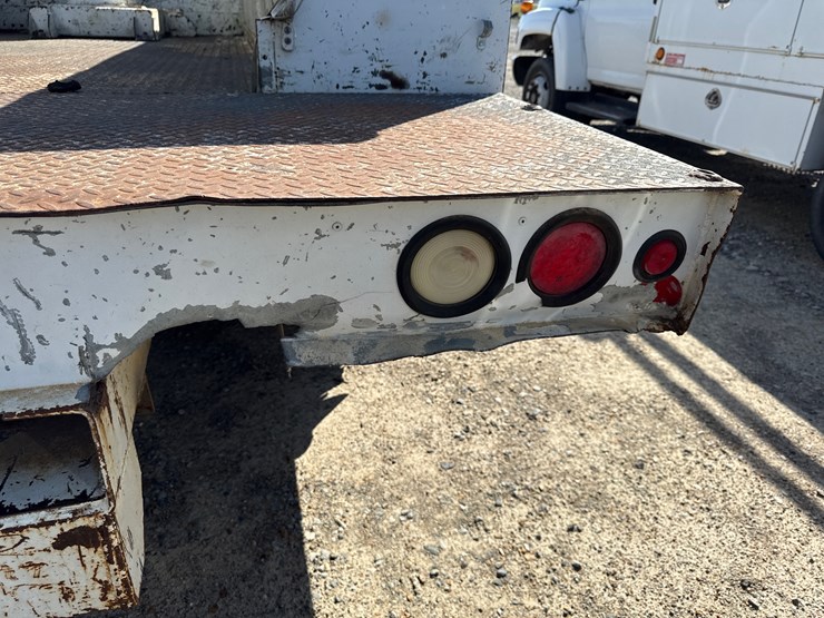 2007-ford-f550-image-25