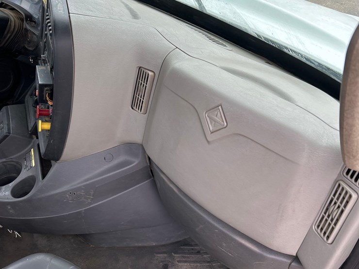 2011-international-prostar-image-35