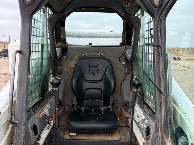 bobcat-s300-image-31