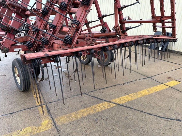 case-ih-4600-image-26