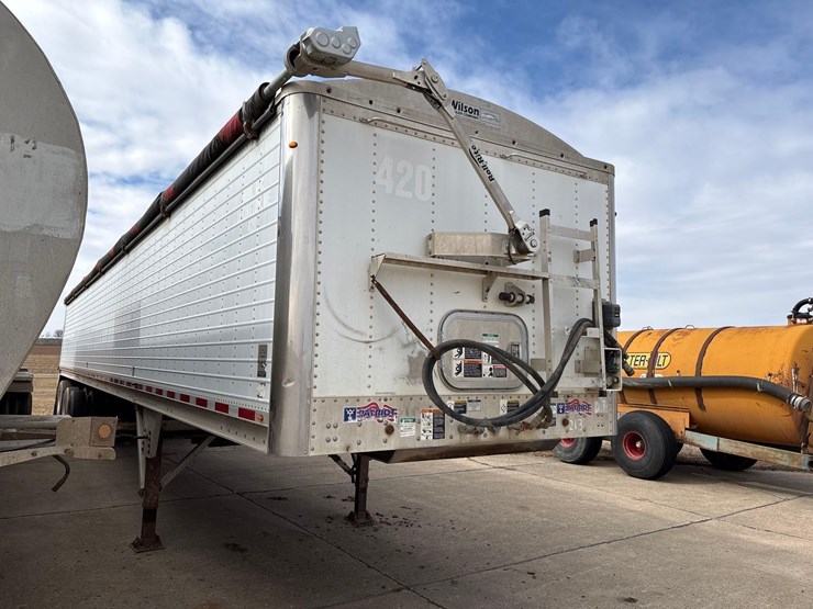 2014-wilson-grain-trailer-image-4