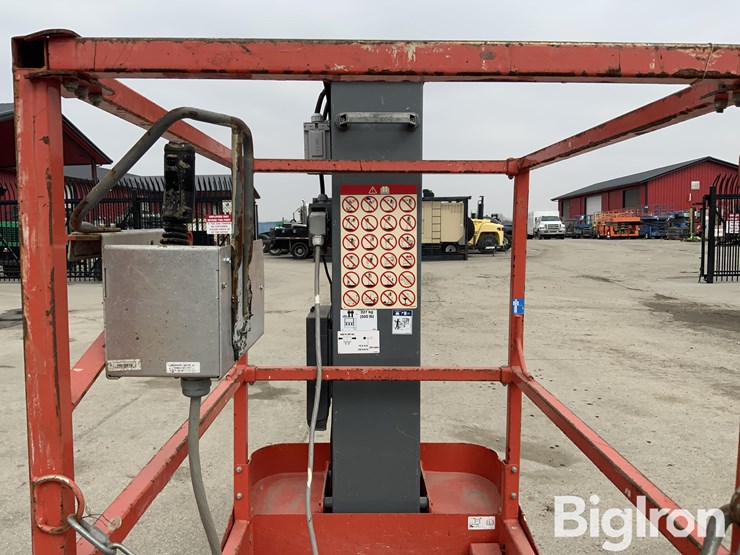 2017-skyjack-sj12-image-18