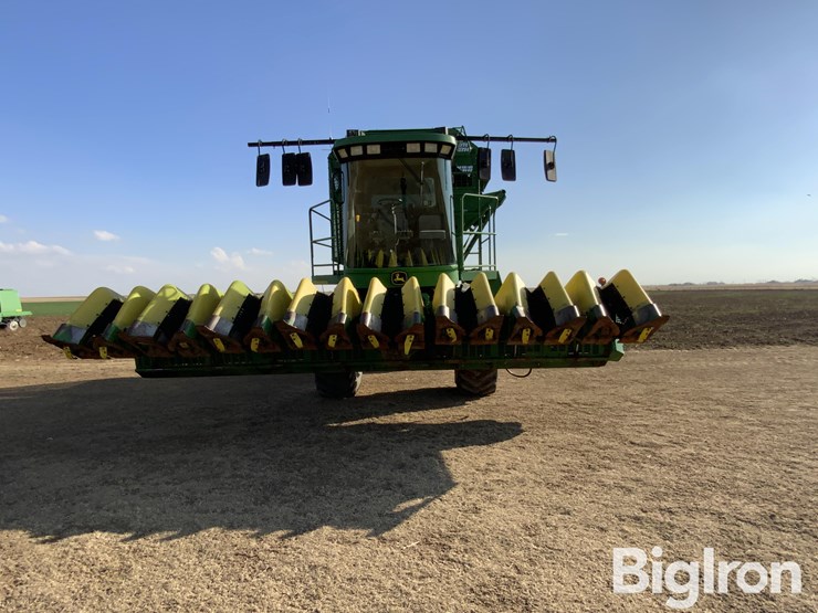 2004-john-deere-7460-image-2