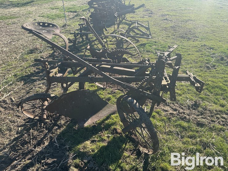 1-bottom-plow-image-4