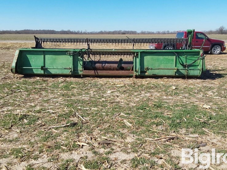 1982-john-deere-220-image-6