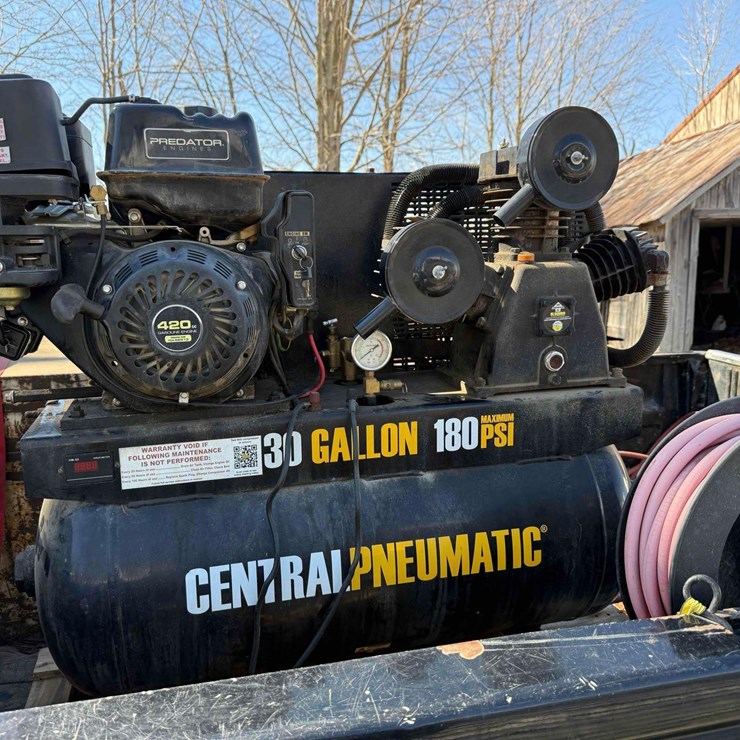 30 gal Central Pneumatic Air Compressor