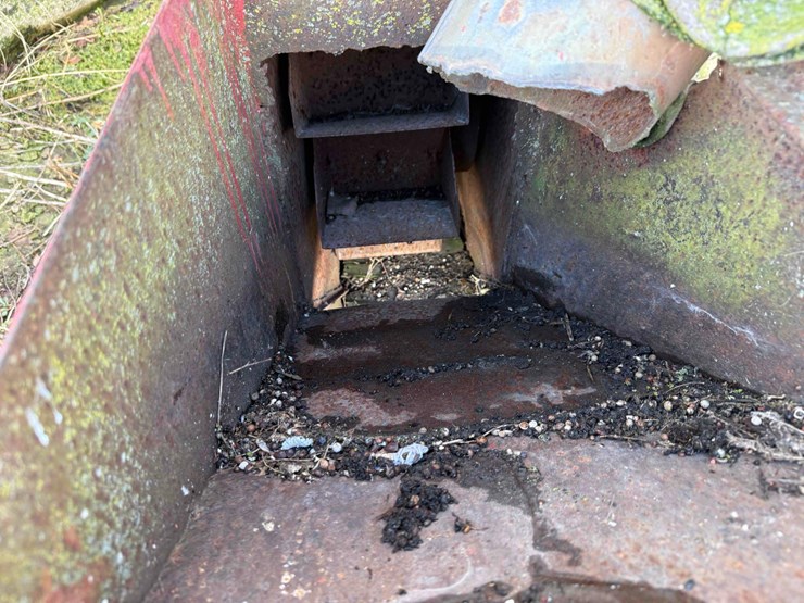 grain-leg-w-downspouts-image-2