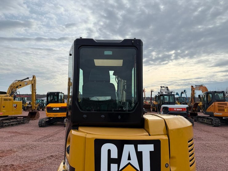 caterpillar-305e2-cr-image-19