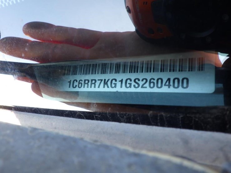 2016-dodge-1500-image-15