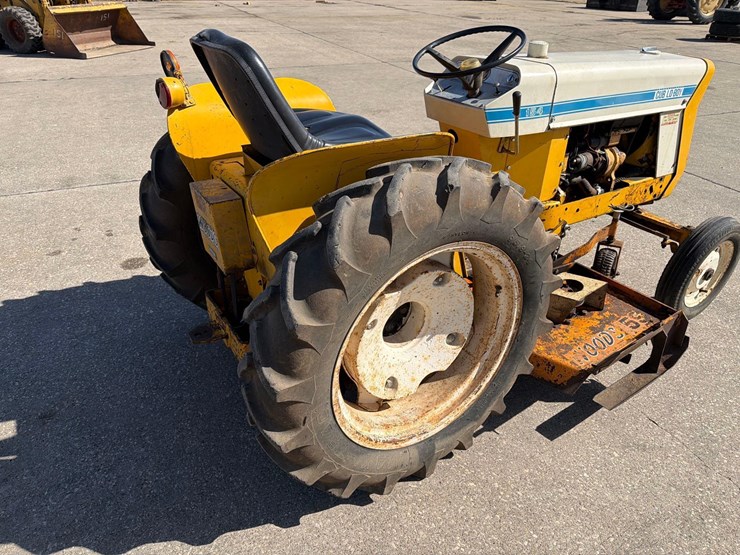 international-cub-lo-boy-image-14