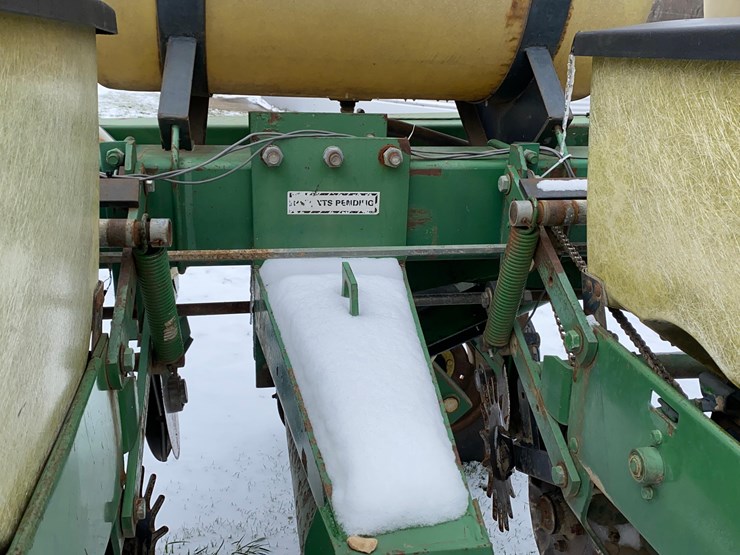 john-deere-7000-image-32