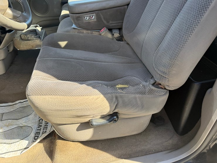 2005-dodge-ram-1500-image-23