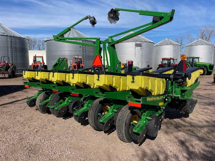 2012-john-deere-1760-image-1