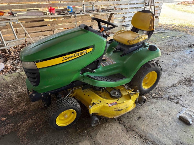 john-deere-x320-image-3