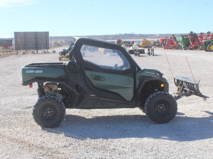 #1079-•-2022-can-am-commander-1000-with-cab-image-4