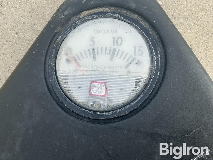 john-deere-7200-image-10