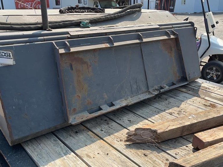 edge-skid-steer-sweeper-box-attachment-image-3