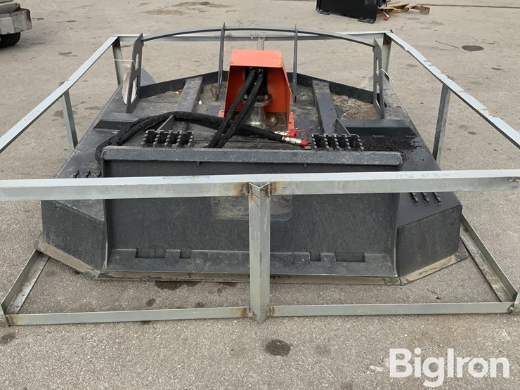 2025-massey-ferguson-730-image-6