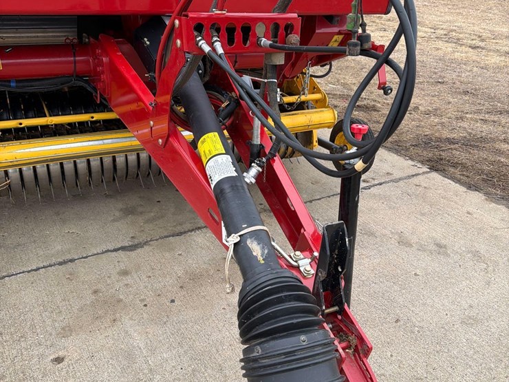 2018-new-holland-roll-belt-560-image-46