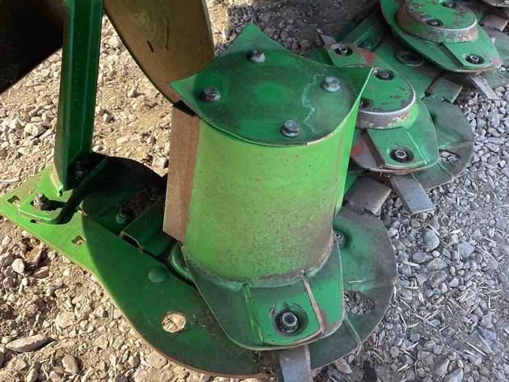 2022-john-deere-r280-image-15