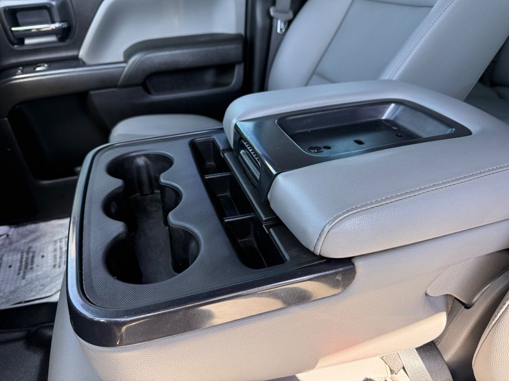 2019-chevrolet-3500hd-image-45