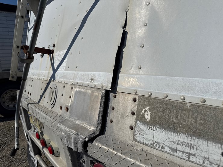 1995-cornhusker-hopper-bottom-image-8