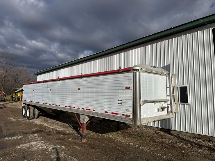 2004-timpte-hopper-bottom-image-1