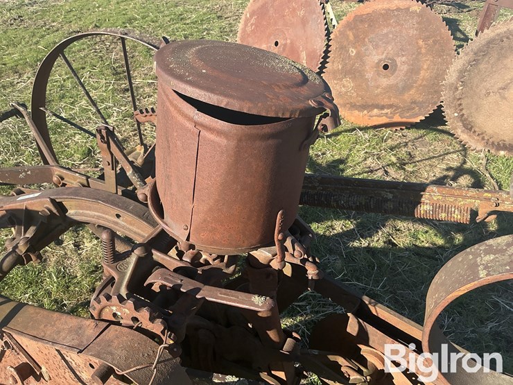 1-row-planter-image-17