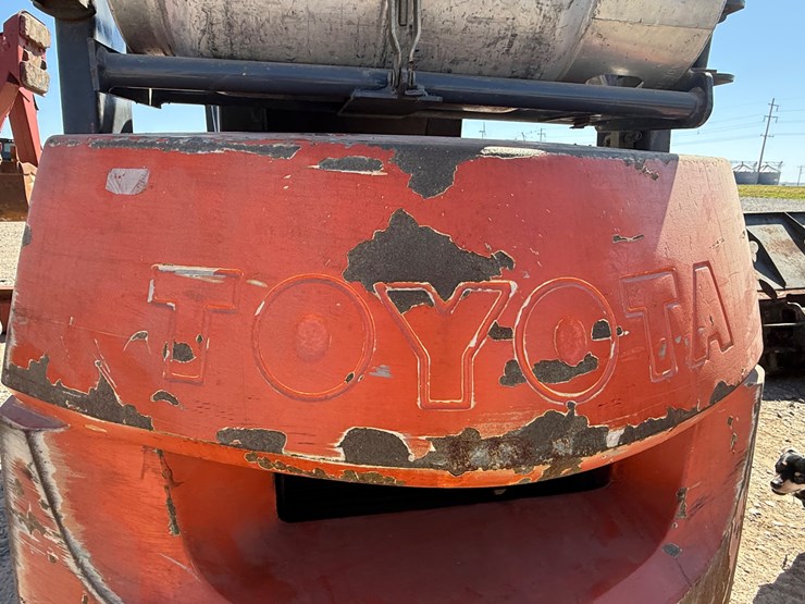 toyota-7fgcu25-image-8