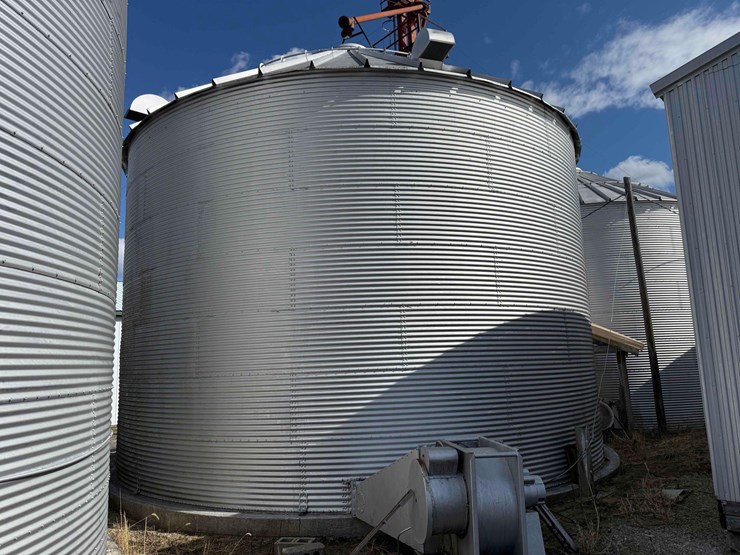 10,000-bushel-grain-bin-(brock-heater)-image-2