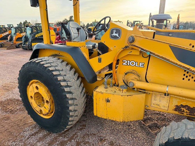 deere-210le-image-20