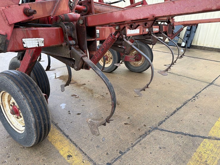 case-ih-4600-image-27