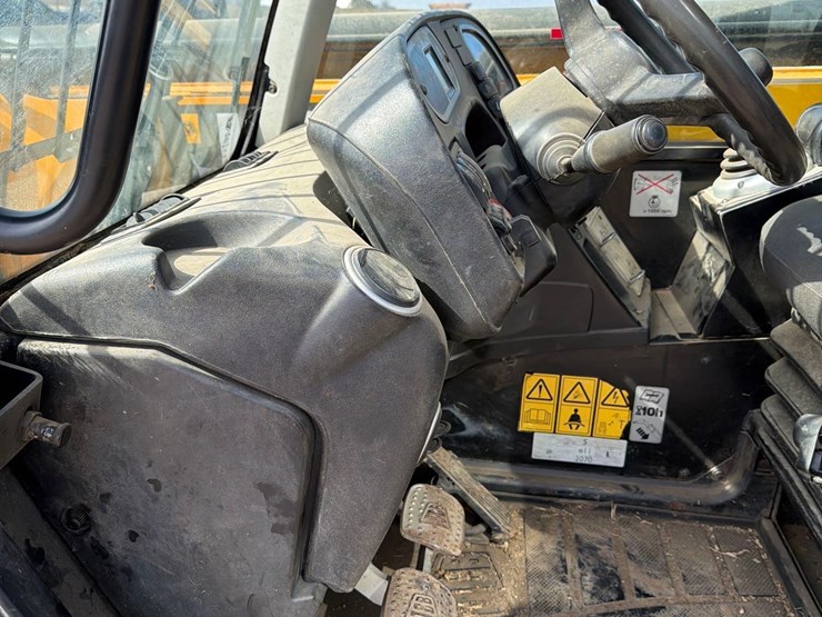 2012-jcb-535-95-image-49