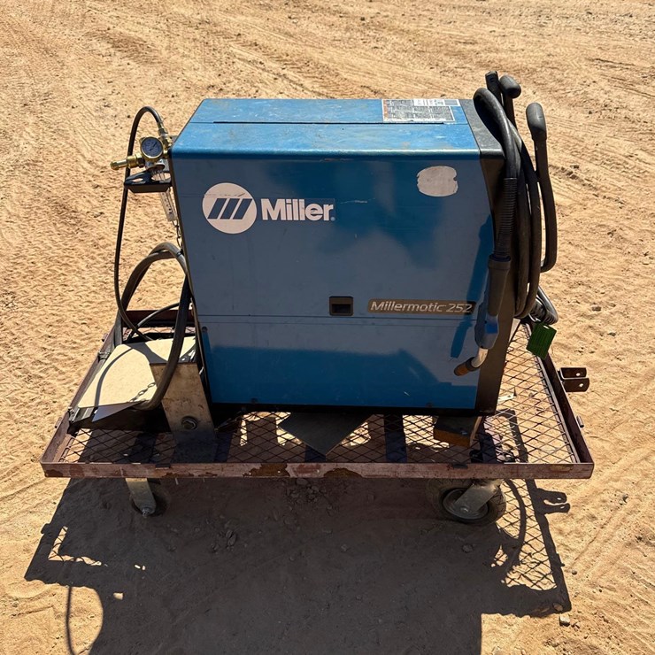 MILLER MILLERMATIC 252 WELDER