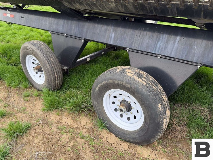 2023-mac-don-fd240-image-50