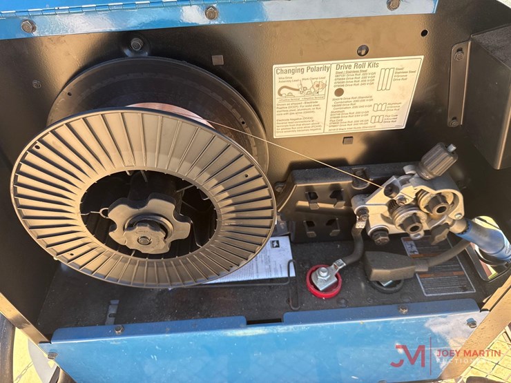 miller-millermatic-252-welder-image-8