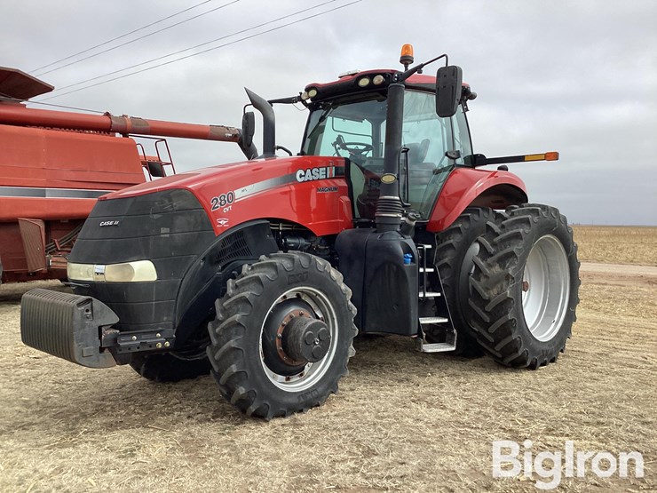 2016-case-ih-magnum-280-cvt-image-1