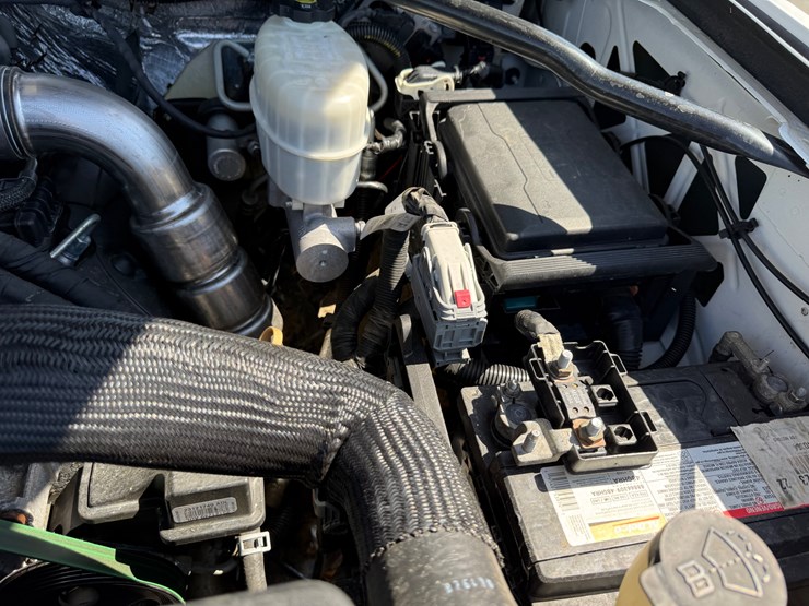 2019-chevrolet-3500hd-image-61