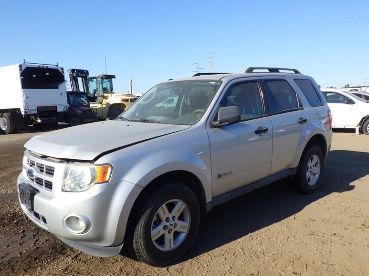 2009-ford-escape-image-1